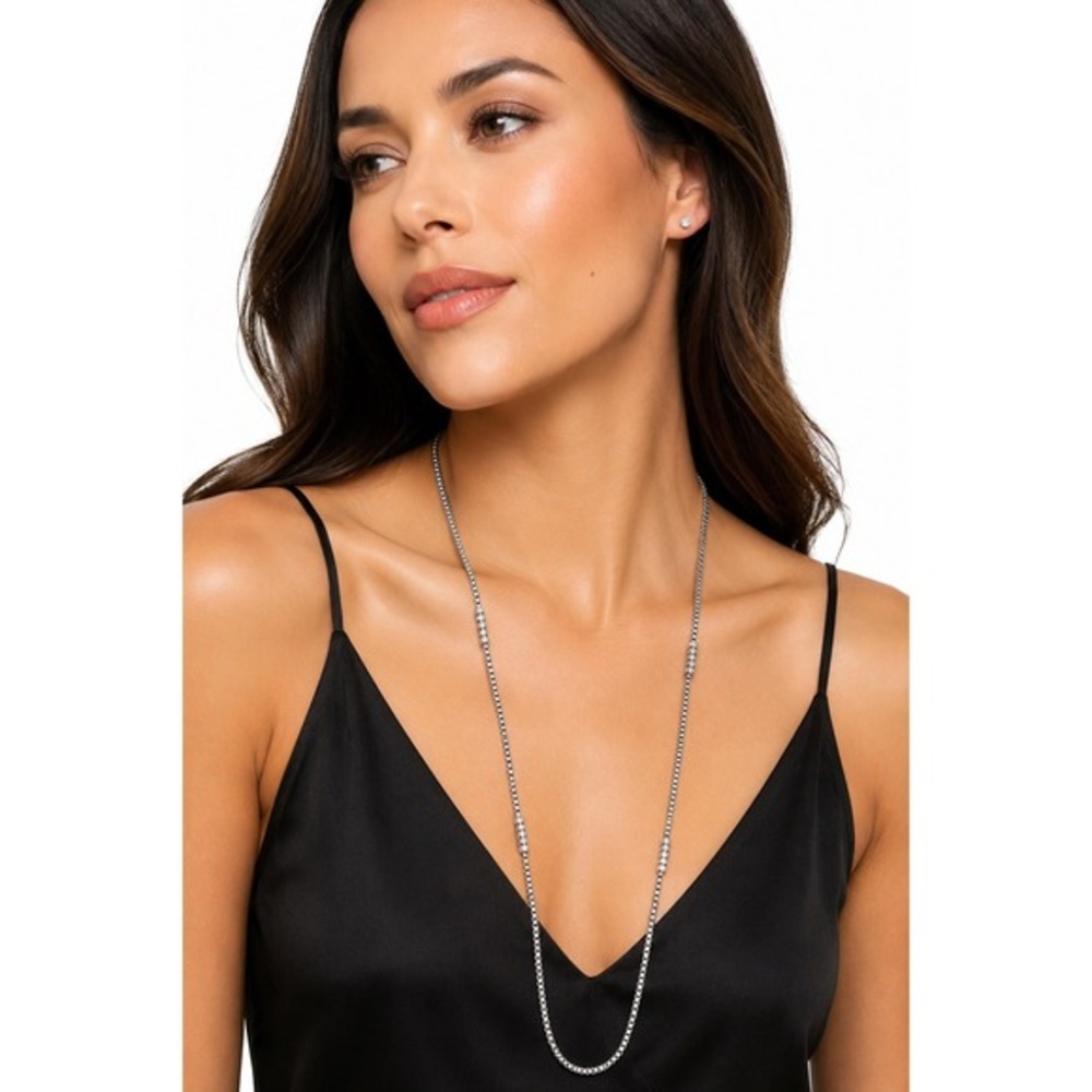 Ann Taylor Silver Tone Rhinestone Station Long Box Chain Necklace 36 Inch J-01